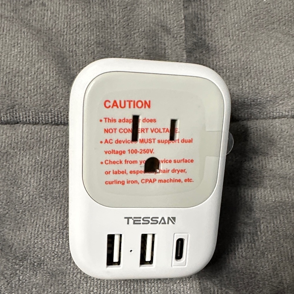 Type G for United Kingdom White Travel Power Adapter